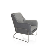 Poltrona imbottita LAGUN grigio chiaro con accenti grigio scuro e gambe in metallo di hjh OFFICE – vista a 360° (vista frontale a tre quarti 60°)