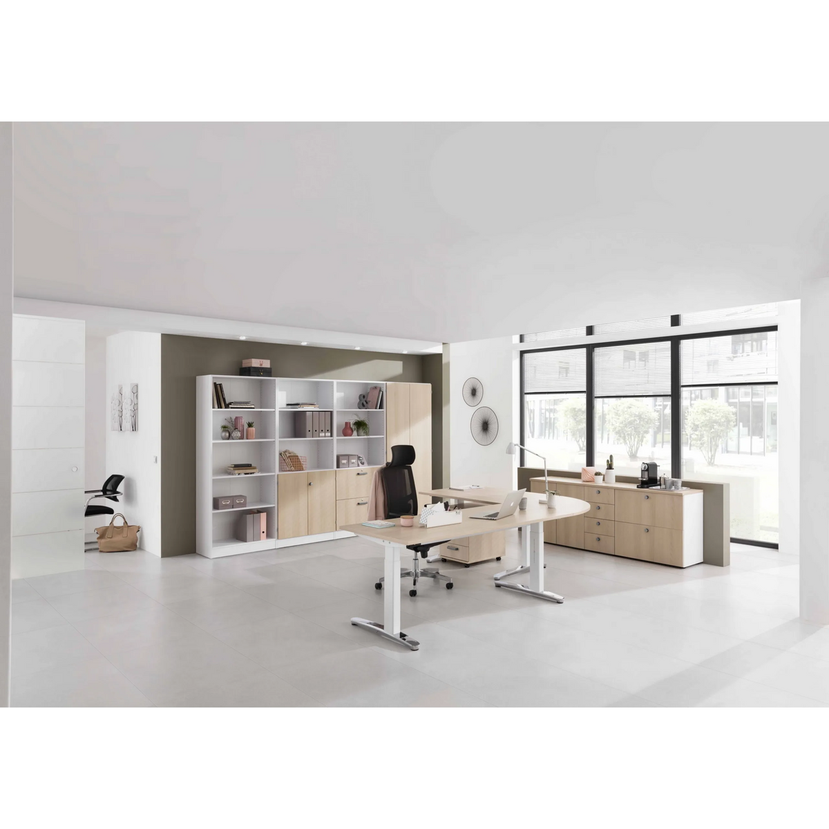 Scrivania regolabile in altezza XTRA XB 12 WC in rovere rustico, 120 x 80 cm, di hjh OFFICE PRO