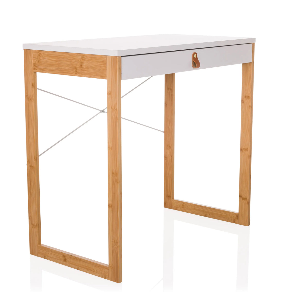 Scrivania bianca TAROLO II con un cassetto, maniglia in pelle marrone e gambe in legno di hjh LIVING – vista a 360° (vista frontale a tre quarti 45°)