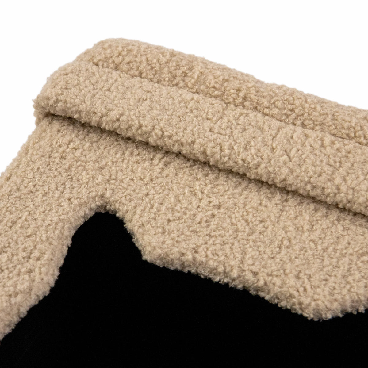 Rivestimento in tessuto beige e soffice della Cuccia per gatto PAWY ES di hjh LIVING