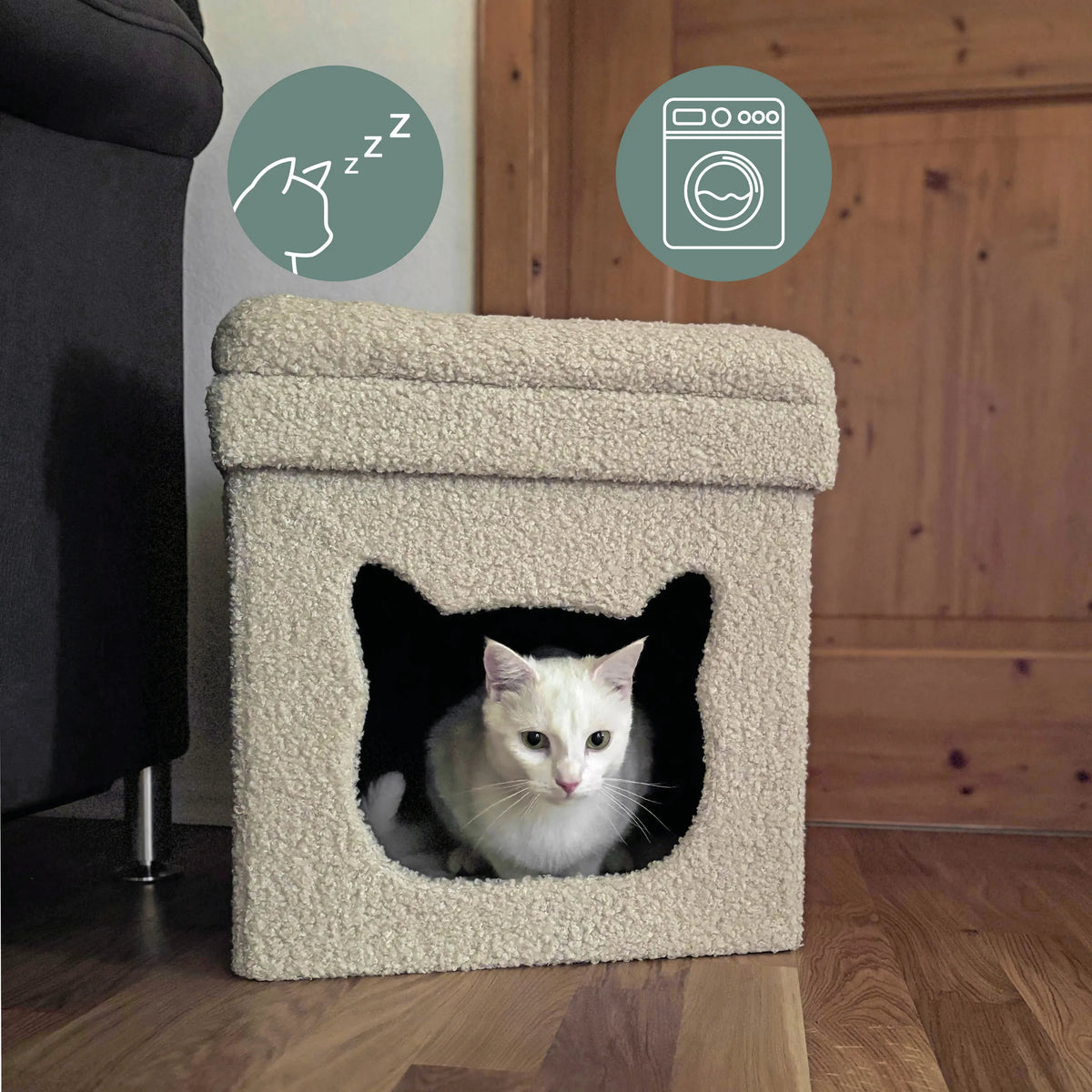 Cuccia per gatto PAWY ES beige con rivestimento morbido e un gatto bianco all'interno di hjh LIVING