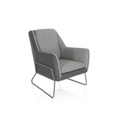 Poltrona imbottita LAGUN grigio chiaro con accenti grigio scuro e gambe in metallo di hjh OFFICE – vista a 360° (vista frontale a tre quarti 40°)