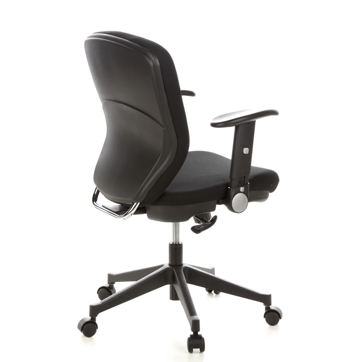 Sedia da ufficio professionale TRAFFIC 20 nera con braccioli e base a cinque ruote di hjh OFFICE – vista a 360° (vista posteriore a tre quarti 120°)