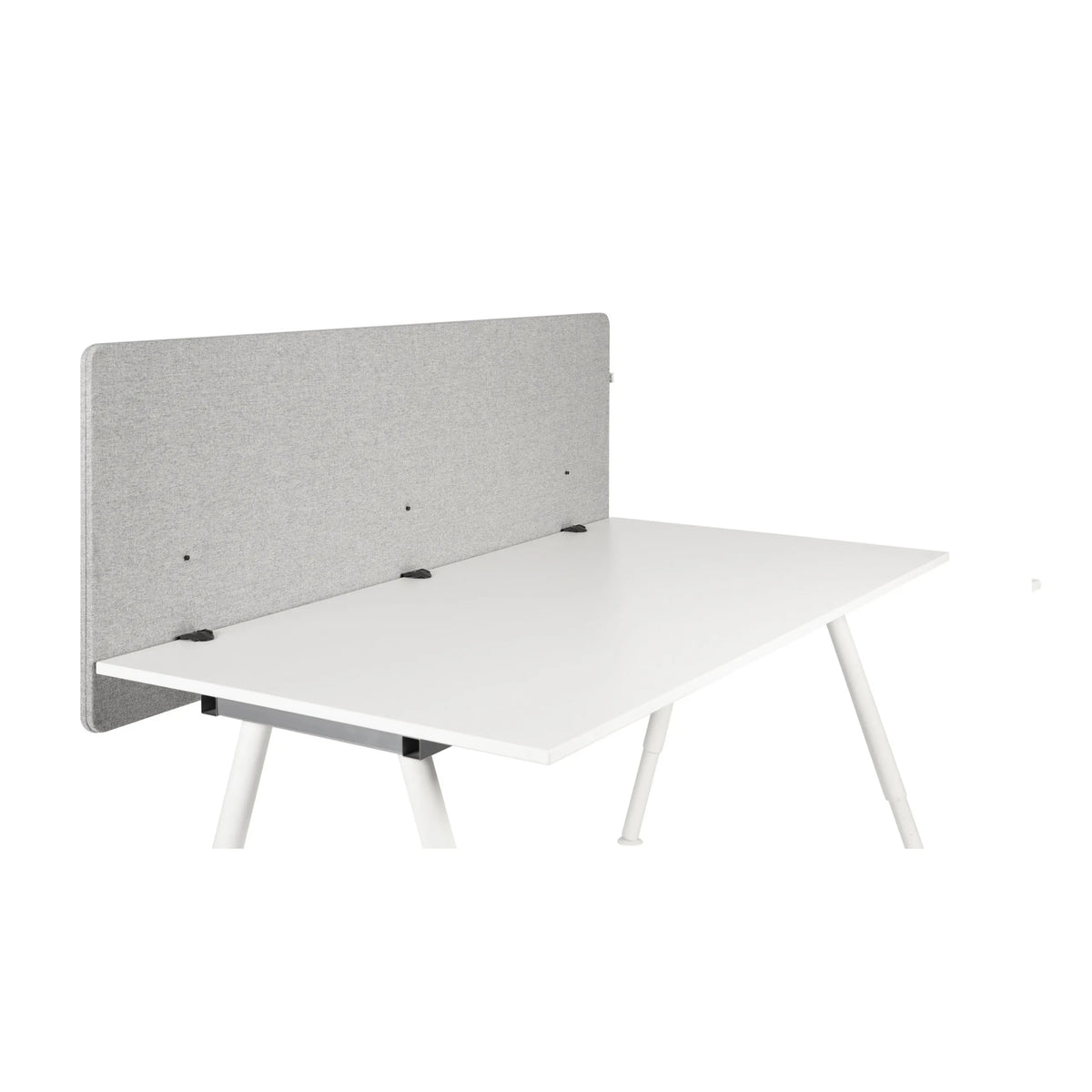 Divisorio per scrivania FLEXMIUT D 160 grigio chiaro mélange su una scrivania bianca di hjh OFFICE – vista a 360° (vista frontale 0°)