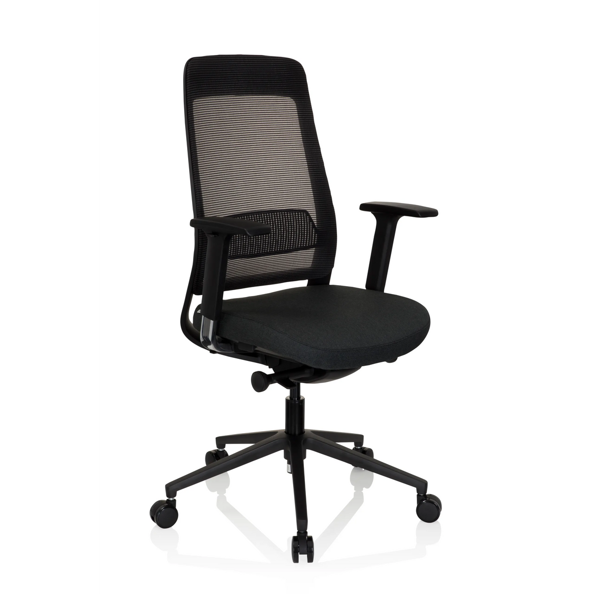 Sedia da ufficio professionale CHIARO T1 BLACK nera con schienale in rete e base a cinque ruote di hjh OFFICE – vista a 360° (vista frontale a tre quarti 40°)