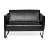 Sofà lounge nero BALI BLACK a due posti con braccioli e struttura in metallo di hjh OFFICE – vista a 360° (vista frontale 0°)