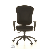 Sedia da ufficio professionale WELLPOINT 30 K2 nera con braccioli e base a cinque ruote di Topstar – vista a 360° (vista frontale 0°)