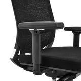 Bracciolo della sedia da ufficio professionale PORTO MAX HIGH I in nero con schienale in rete e seduta in tessuto di hjh OFFICE