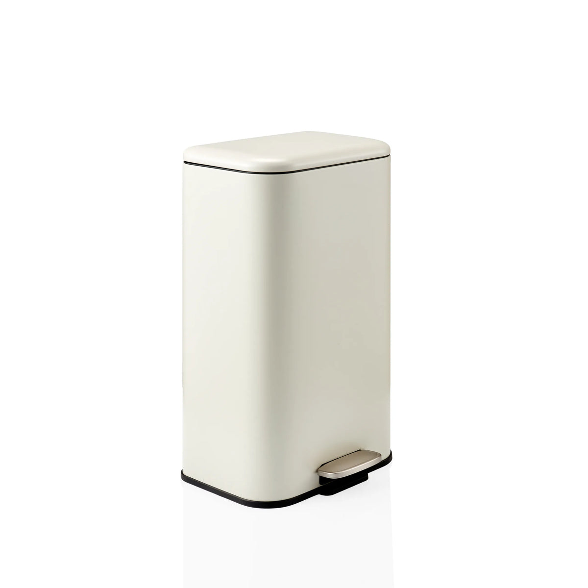 Cestini Clean 1 beige con apertura a pedale e coperchio piatto di hjh OFFICE – vista a 360° (vista frontale a tre quarti 45°)