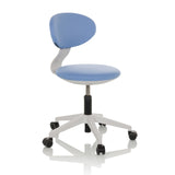 Sedia girevole per bambini MINIMOVO blu con base bianca e cinque rotelle di hjh OFFICE – vista a 360° (vista frontale a tre quarti 45°)