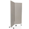 Due pareti divisorie grigie FLEXMIUT 1 su supporti bianchi con ruote di hjh OFFICE