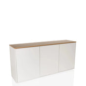 Madia KELO S in bianco con un piano color rovere e tre ante di hjh LIVING