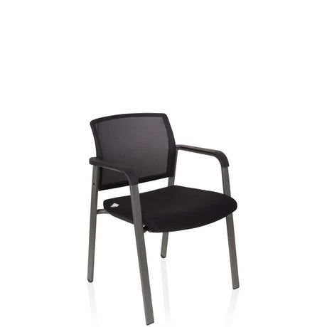 Sedia a quattro gambe MEET nera con schienale in rete e braccioli di hjh OFFICE