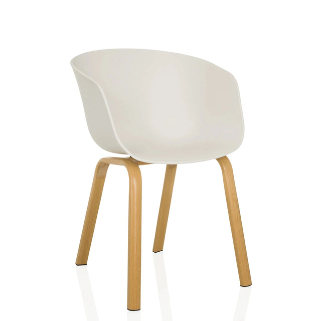 Sedia a conchiglia OSLO W bianca con quattro gambe in legno chiaro di hjh LIVING