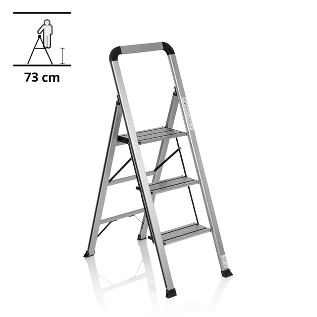 Scala richiudibile SOLID V in alluminio argento con tre gradini e maniglia di sicurezza di hjh OFFICE