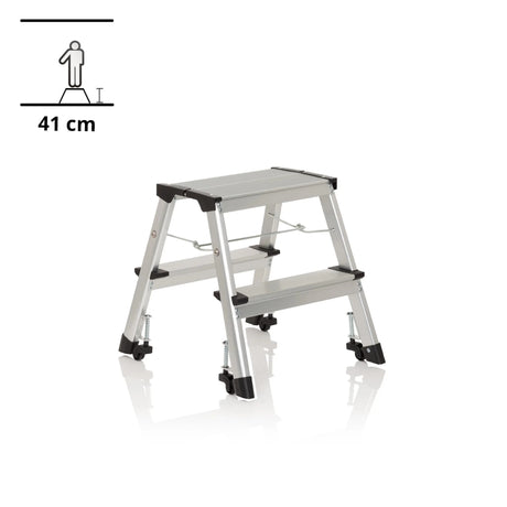 Scala richiudibile a due gradini SOLID VI in alluminio argento con piedini in gomma neri di hjh OFFICE