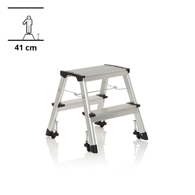 Scala richiudibile a due gradini SOLID VI in alluminio argento con piedini in gomma neri di hjh OFFICE
