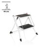 Scala richiudibile SOLID W1 bianca con due gradini neri e un'altezza di 44 cm di hjh OFFICE
