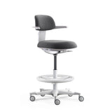 Sedia da lavoro TOP WORK 40 W con rivestimento grigio scuro, struttura bianca e poggiapiedi su ruote di hjh OFFICE