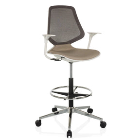 Sedia da banco TOP WORK STYLE beige con schienale in rete e poggiapiedi su ruote di hjh OFFICE