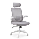 Sedia Home Office Vertuflex in grigio con schienale in rete, poggiatesta e struttura bianca di MyBuero